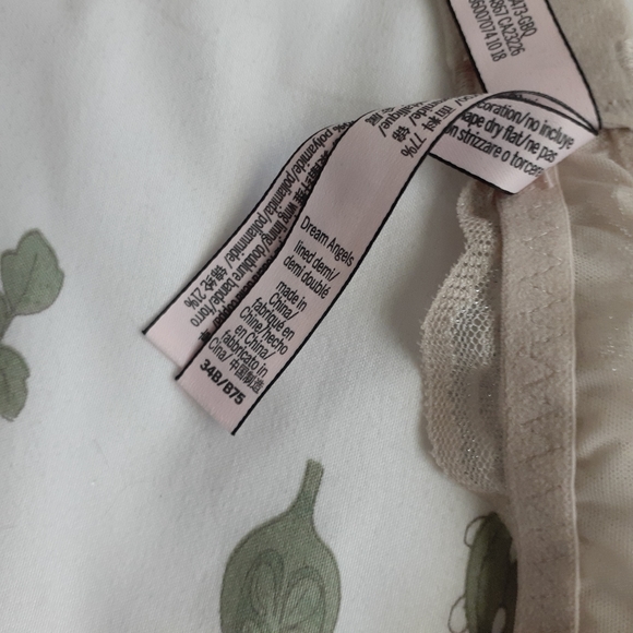 ❤ Silver foil Victoria's Secret VS lace bra - Picture 6 of 6